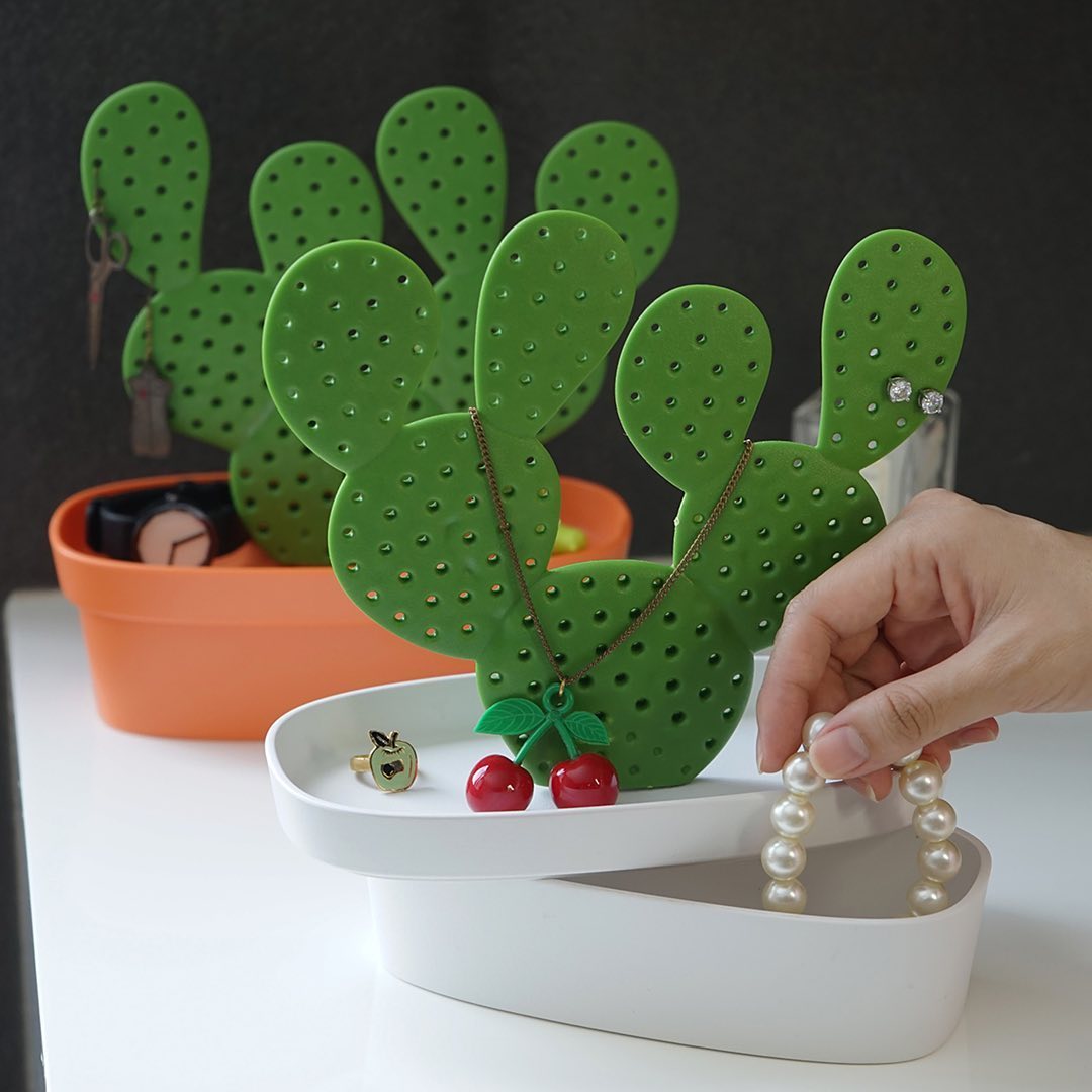 10 pernak pernik bentuk kaktus yang super lucu